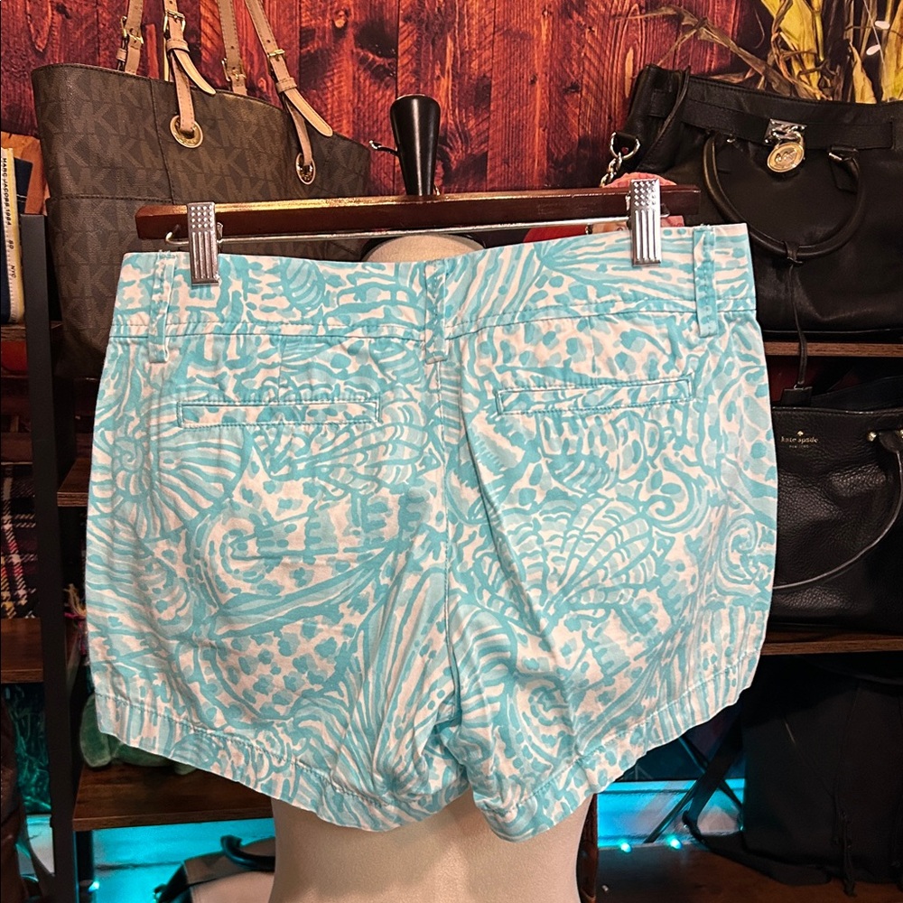 Lilly Pulitzer Aqua and White Patterned Shorts - Picture 5 of 10